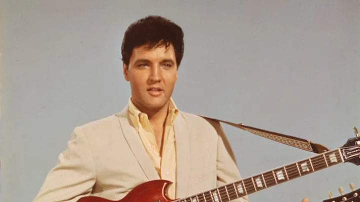 Elvis Presley, The Elvis Presley Ultimate Megamix.